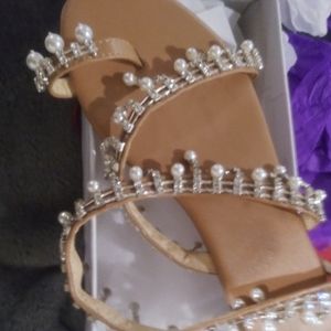 Really a statement Sandal's to wow your friends!
